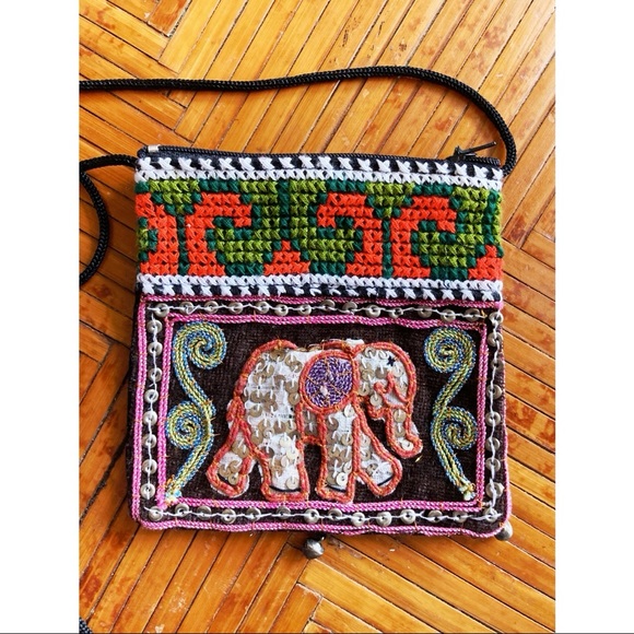 Small vintage embroidered elephant crossbody bag bohemian purse - Picture 1 of 5